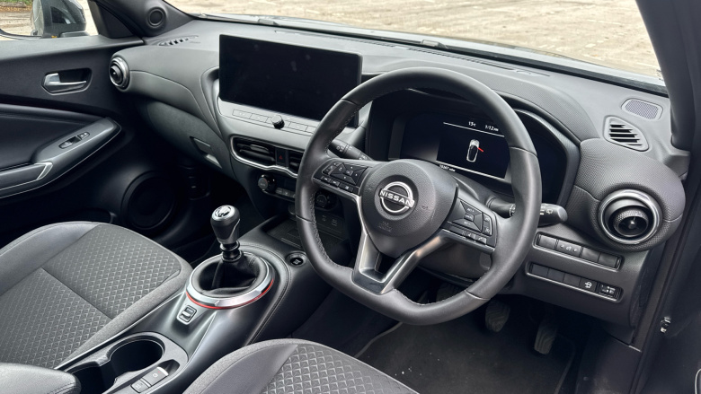Nissan Juke 1.0 DiG-T N-Connecta 5dr Petrol Hatchback